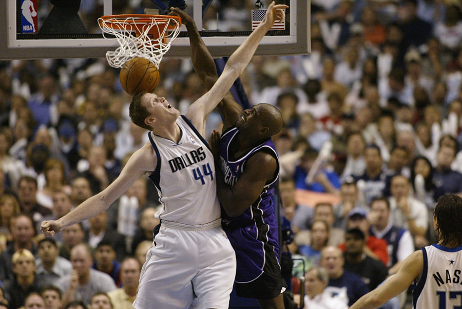 shawn bradley dallas mavericks